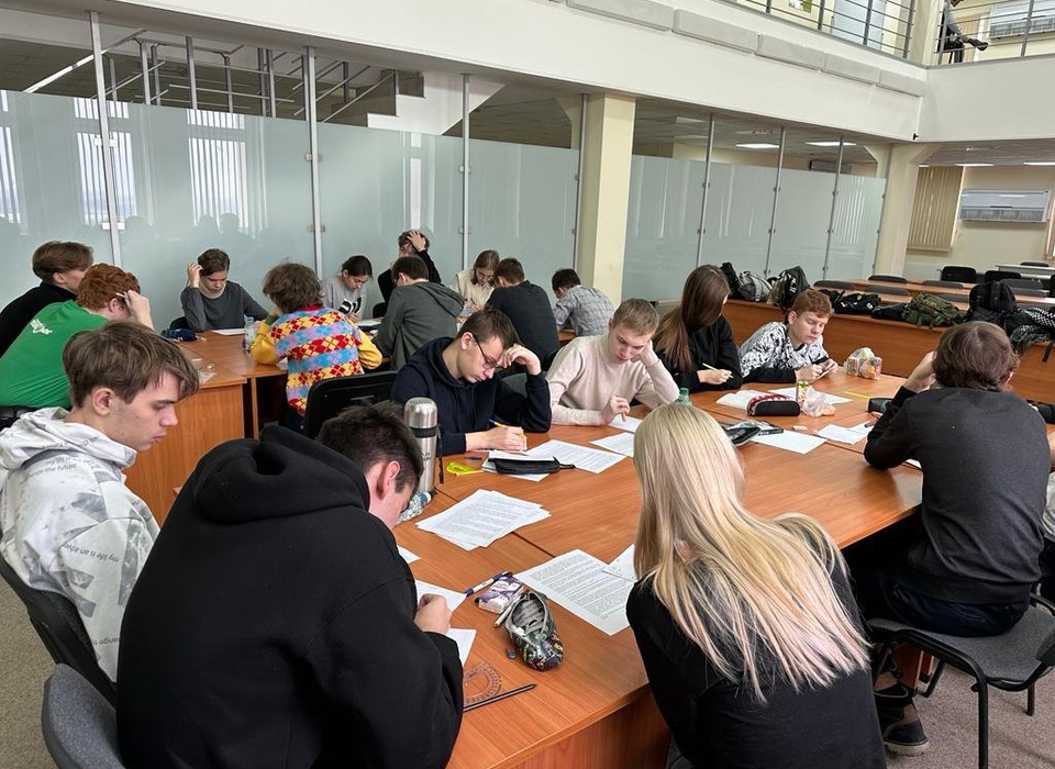 Волгоградские школьники сражаются за титул сильнейших математиков