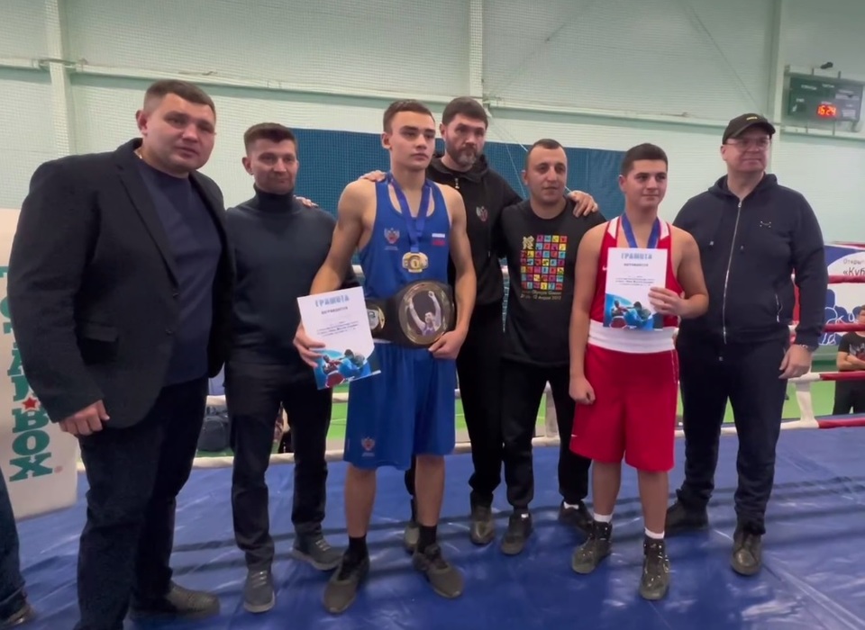 В Волгограде межрегиональный турнир по боксу собрал около 200 спортсменов