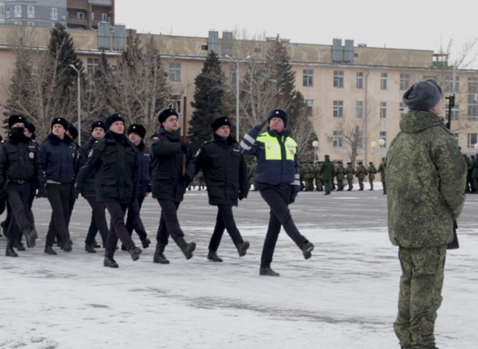 Парад победы 2024 волгоград. Парад 2 февраля Волгоград 2023. Парад Победы 2023 Волгоград. Военная полиция Волгоград. Военная полиция парад.