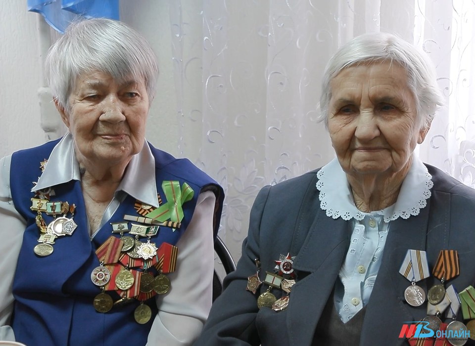 В Краснооктябрьском районе Волгограда чествовали участниц Сталинградской битвы