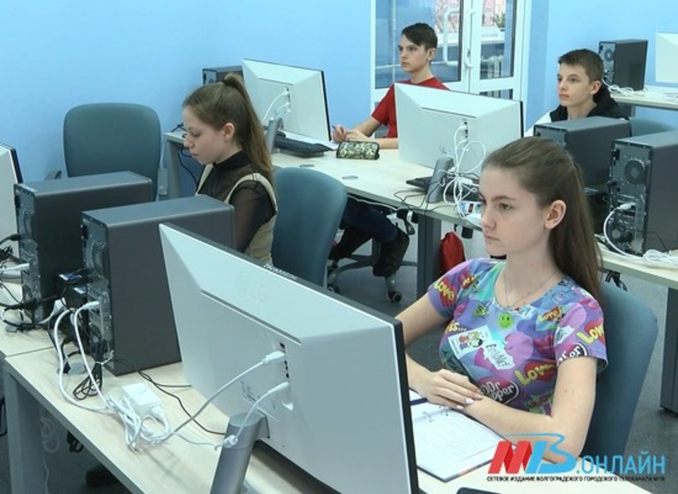 Более 4000 жителей Волгоградской области обратились в Центр опережающей профессиональной подготовки
