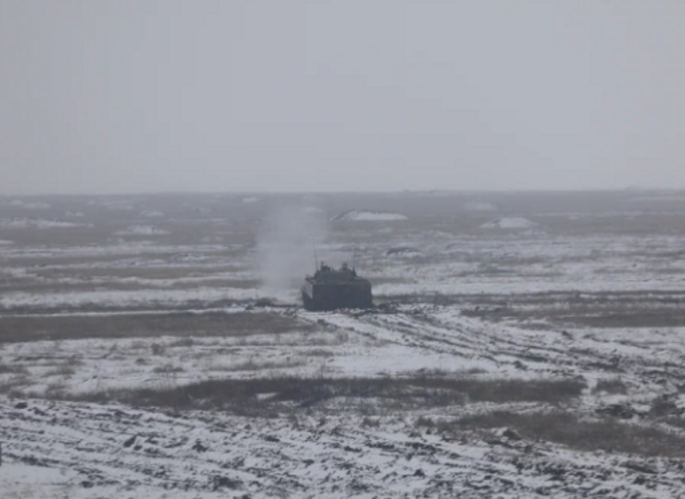 Военнослужащие ЮВО под Волгоградом выполнили боевые стрельбы из БМП-3