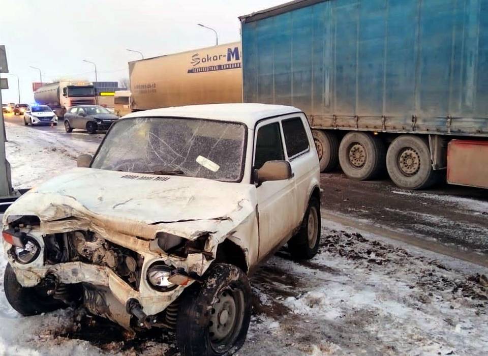 В Волгограде пьяный водитель спровоцировал ДТП с двумя пострадавшими