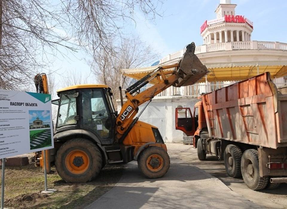 В Волгограде приступили ко второй очереди благоустройства склона у речпорта