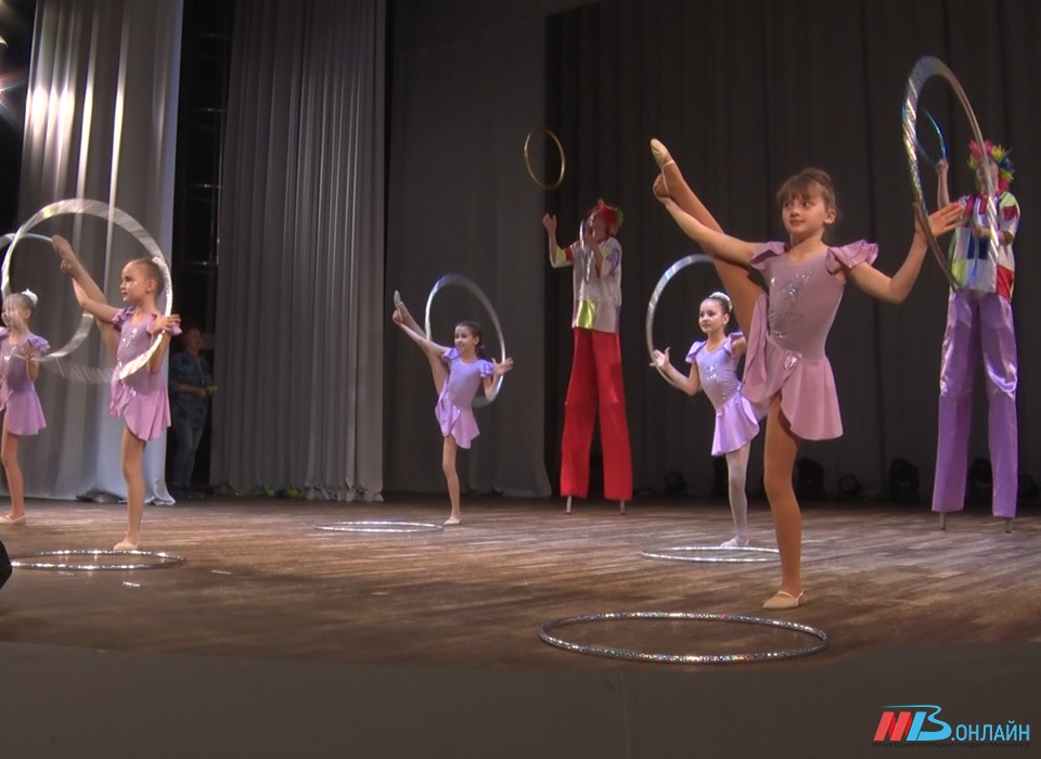 В Волгограде прошел конкурс эстрадно-циркового искусства «Арлекин»