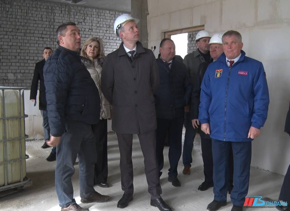 В Дзержинском районе Волгограда активно возводят школу-тысячник