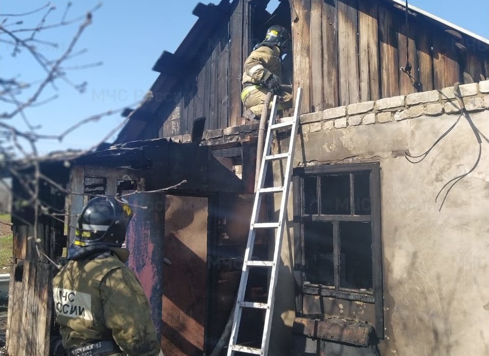 Три трупа нашли после пожара в СНТ «Кооператор» в Волгоградской области