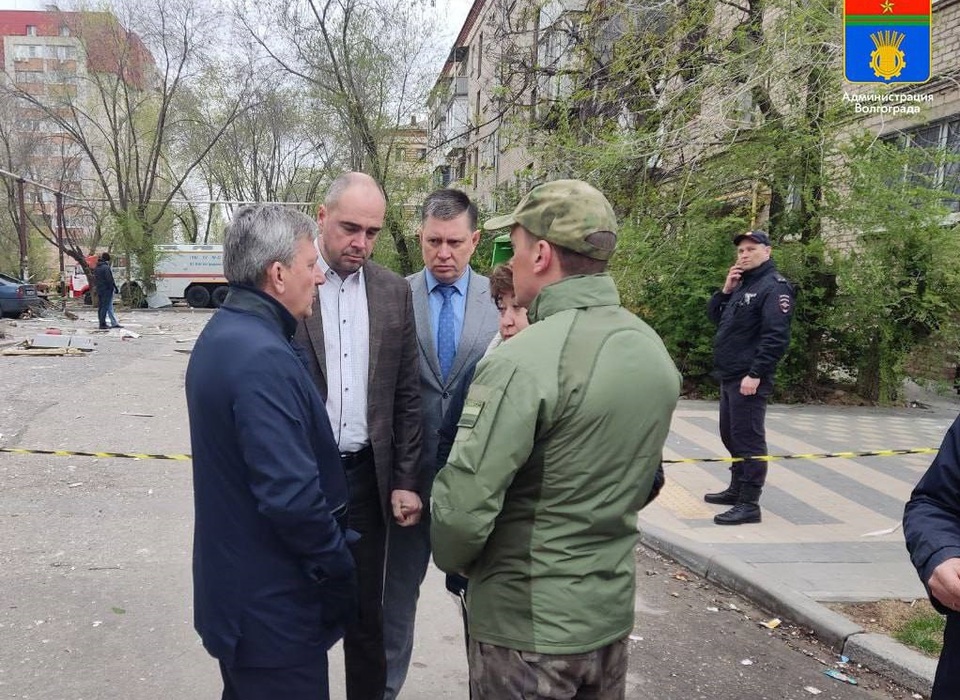 В Волгограде на месте взрыва газа на улице Титова создан оперативный штаб
