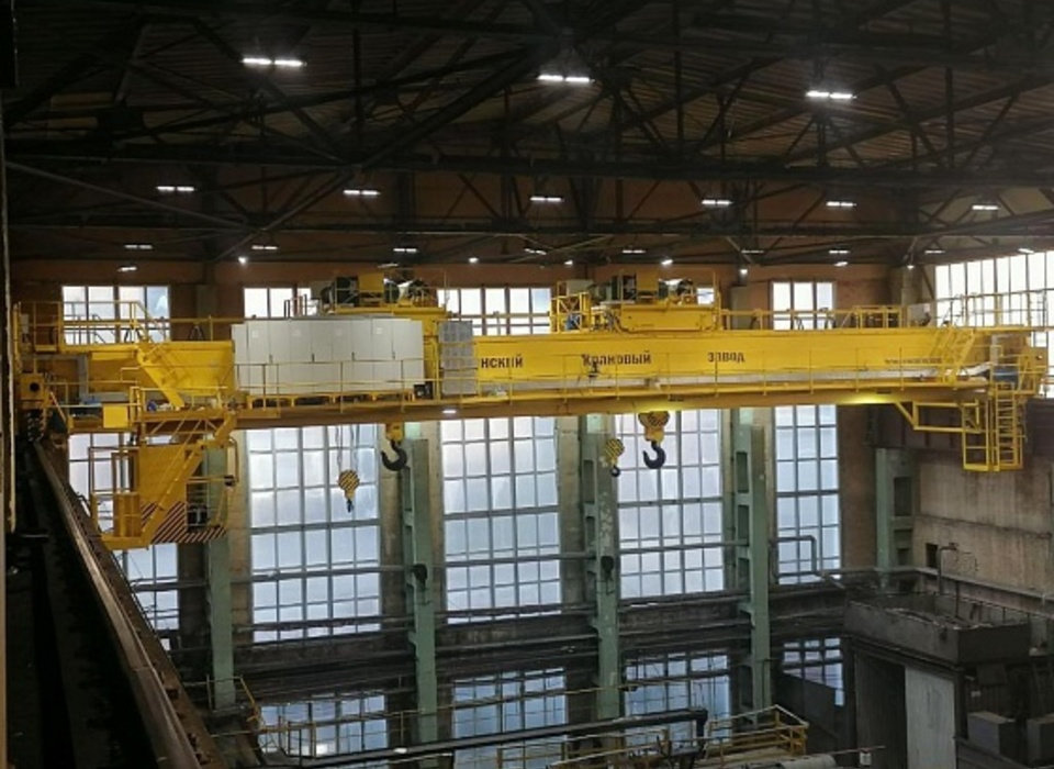 Под Волгоградом выпустили первый в истории 100-тонный мостовой кран