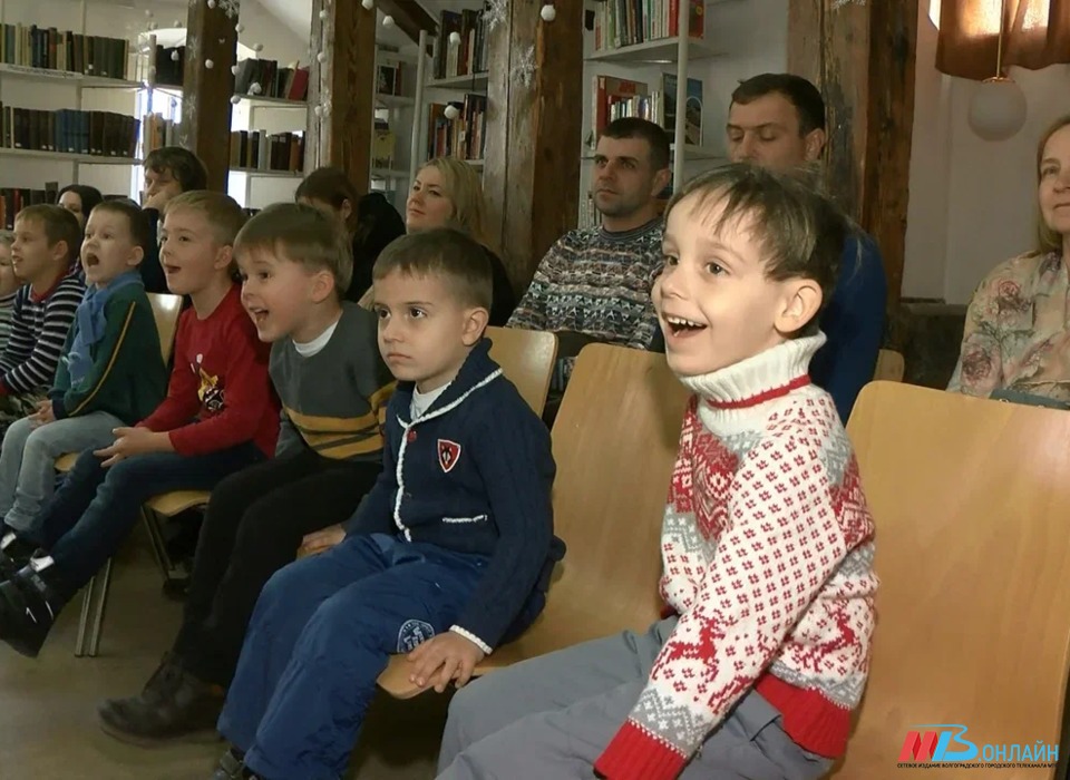 Волгоградский соцфонд оказывает более 20 мер социальной поддержки семьям с детьми