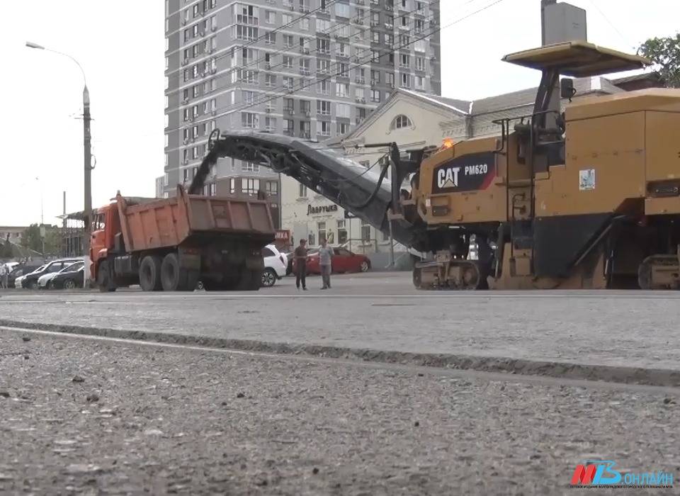В Волгограде определили подрядчика, который восстановит 6 дорог
