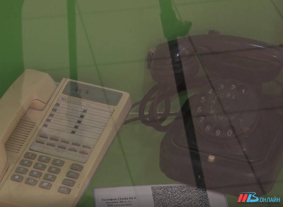 Немецкий телефон и приёмник 1963 года: школьники посетили «Музей не мусора» в Волгограде