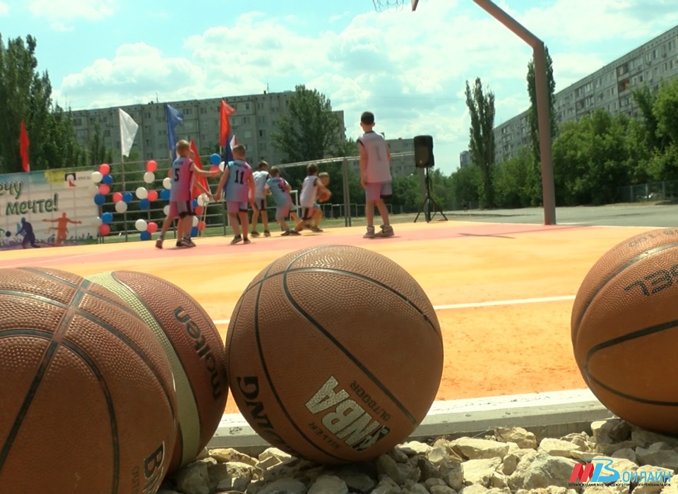 В Волгограде на территории гимназии №16 открылся спортивный кластер