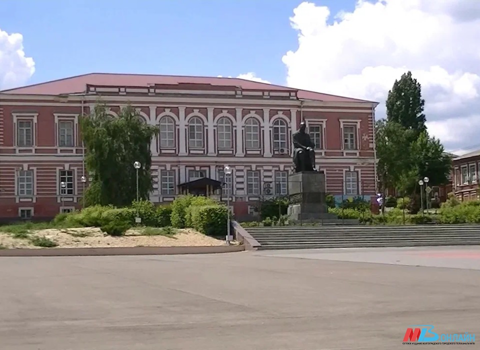 Глава Серафимовичского района в Волгоградской области сложил полномочия