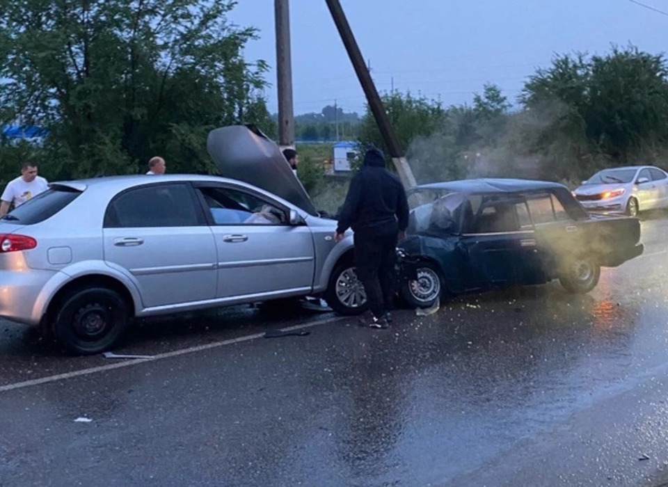 В Урюпинске Волгоградской области из-за пьяного водителя погиб в ДТП сотрудник ДПС