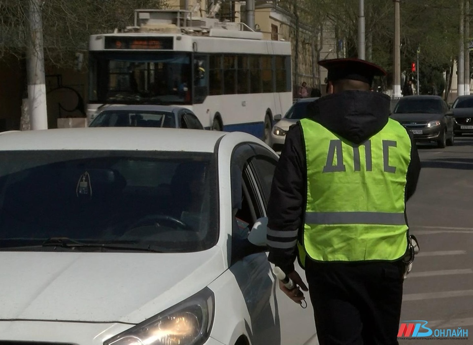 В Волгограде полиция задержала 16-летнего пьяного водителя без прав