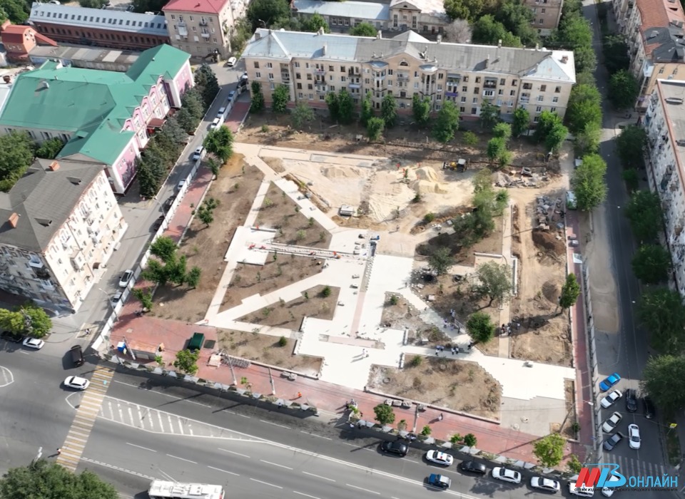 В Волгограде в сентябре откроется обновлённый Сурский сквер с памятником Строителям