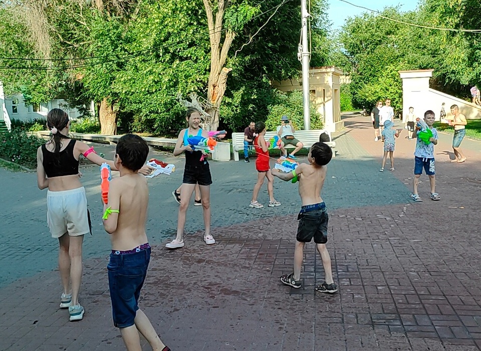В Комсомольском саду Волгограда День физкультурника отметят водяной битвой