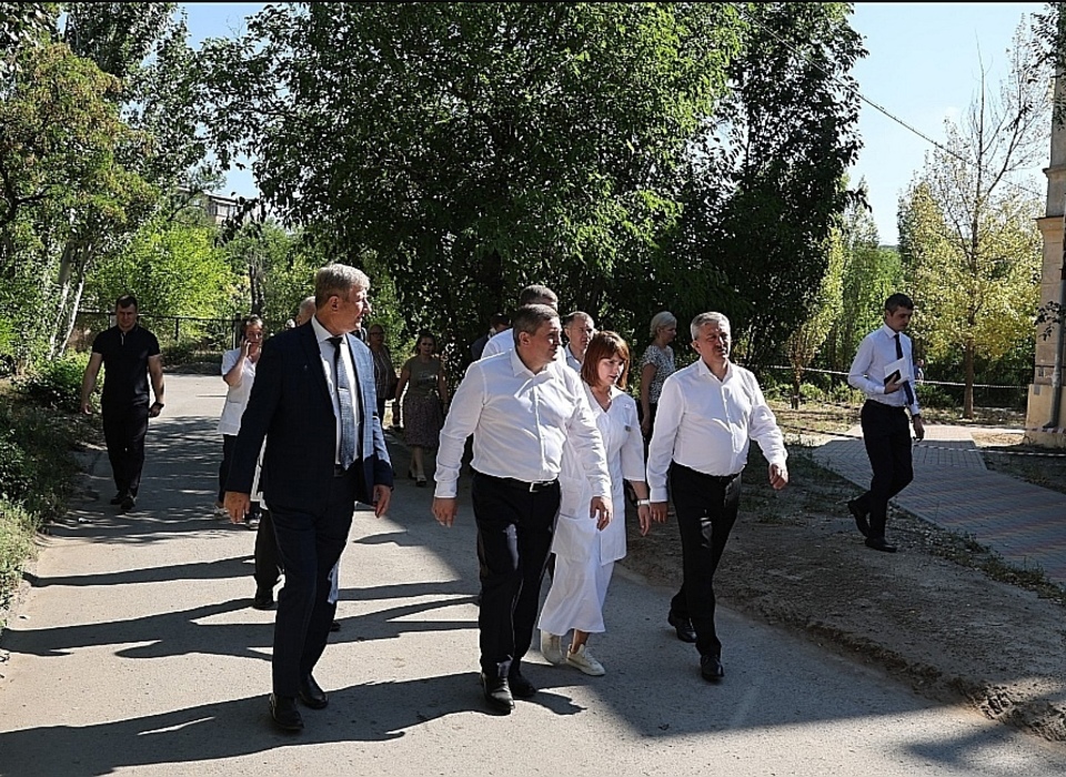 В Волгограде по поручению Андрея Бочарова модернизируют больницу № 4