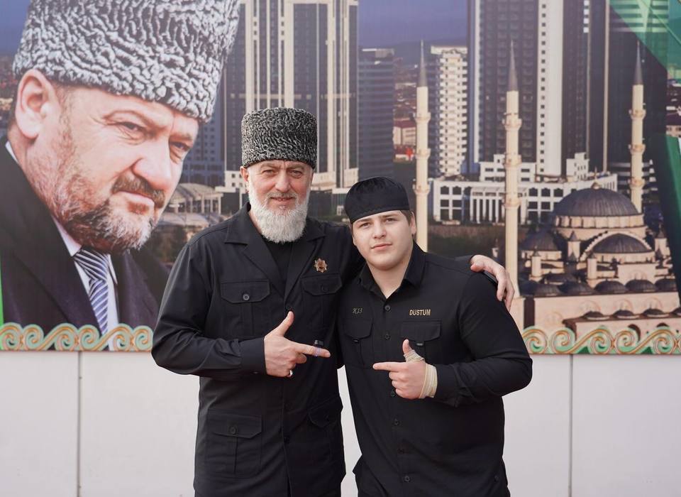 Делимханов оправдал избиение сыном Кадырова Никиты Журавеля из Волгограда