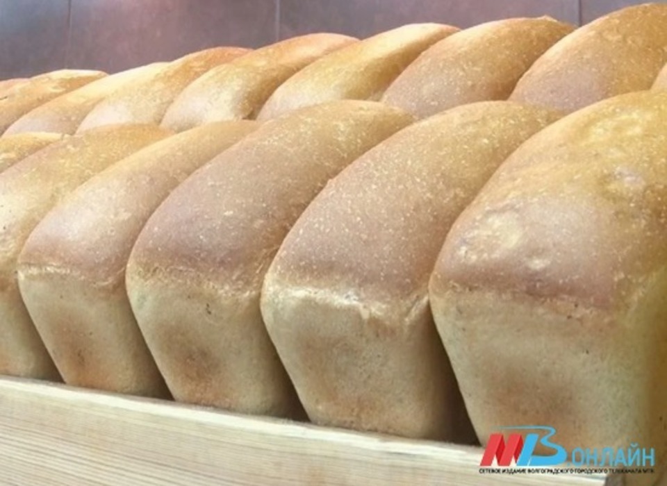 Волгоградцам назвали три продукта опаснее белого хлеба