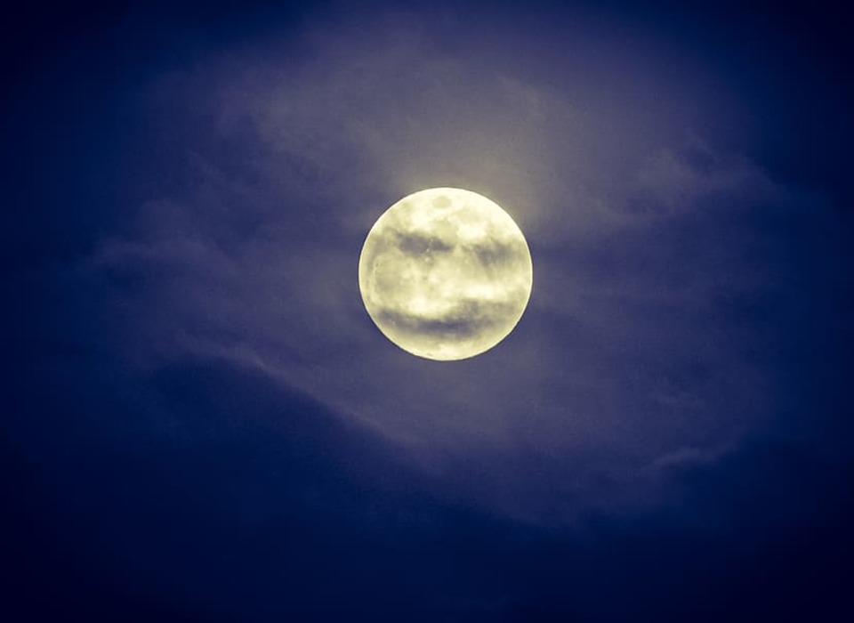 Волчья Луна – 25 января: чем опасно первое полнолуние 2024 года