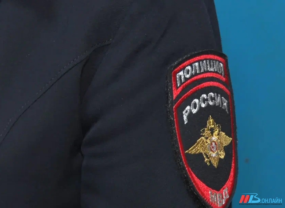 Полиция Волгограда ищет водителя, сбившего подростка на пешеходном переходе