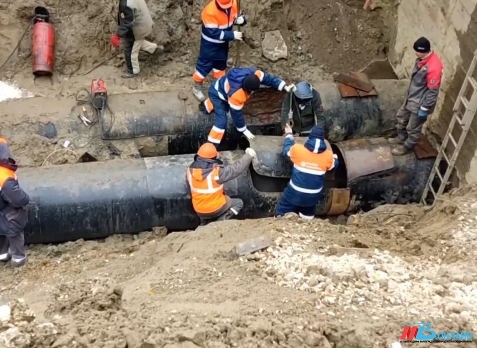 В Кировском поменяли 62 метра труб водопровода