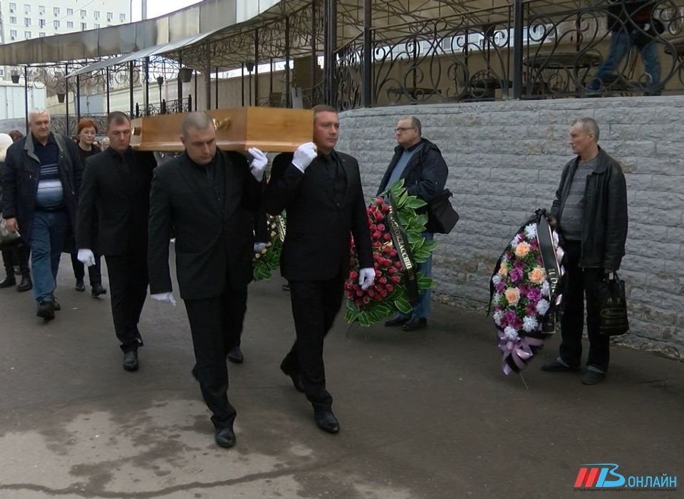 В Волгограде прошли похороны жертвы теракта в «Крокусе»