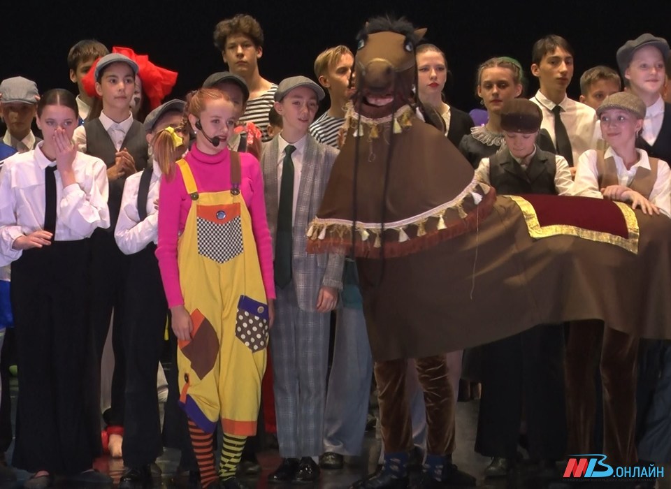 В Волгограде юные циркачи показали спектакль «Пеппи»