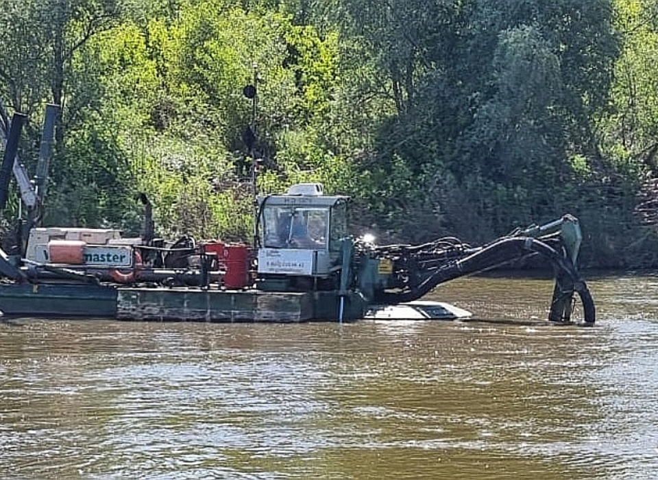 Расчистка реки Медведицы продолжается в Волгоградской области