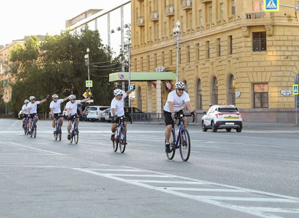 В Волгограде стартовал исторический велопробег «Из Сталинграда в Ленинград: дорога памяти длиною в 80 лет»