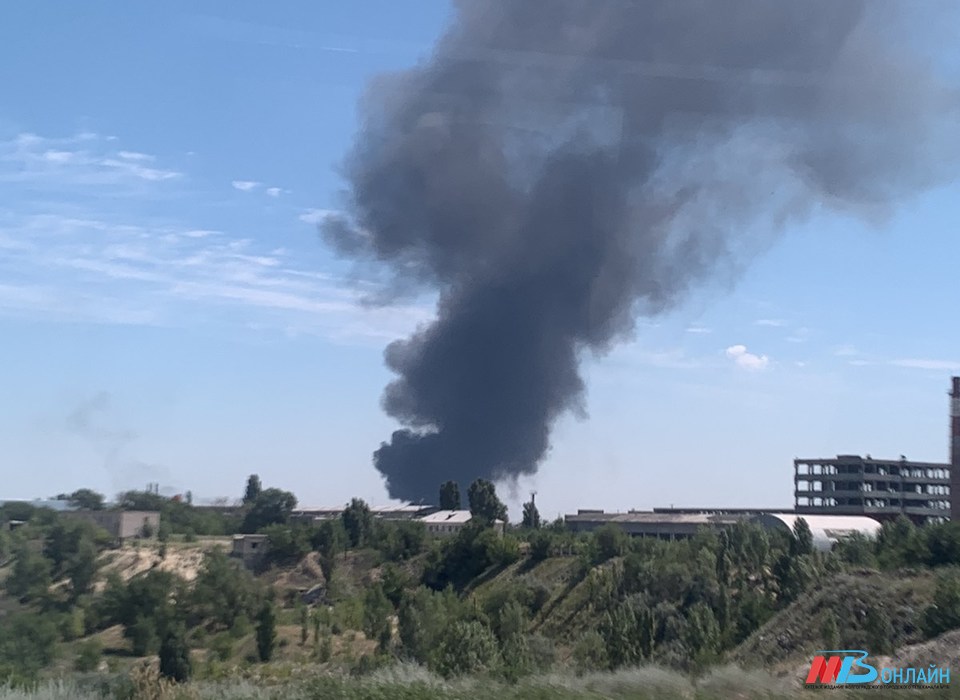Специалисты РПН проверили качество воздуха после пожара на севере Волгограда