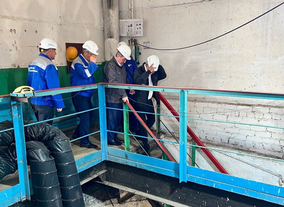 Губернатор обследует место аварии на КНС в Волгограде
