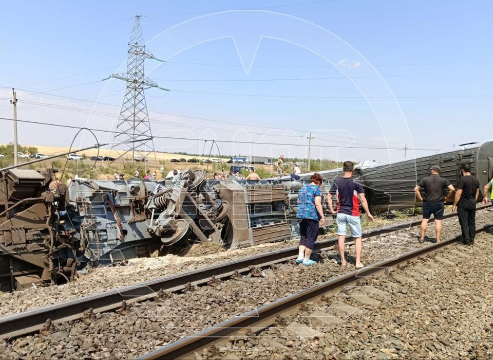 На место аварии с поездом и КамАЗом под Волгоградом выехал Андрей Бочаров