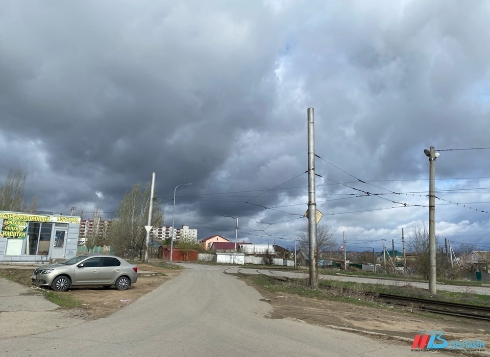 Жёлтый уровень опасности и гололедицу пообещали волгоградцам