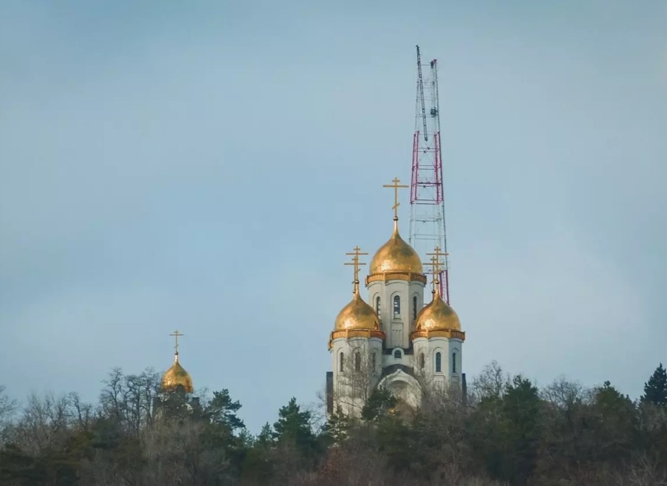 В Волгограде почти снесли старую телевышку на Мамаевом кургане