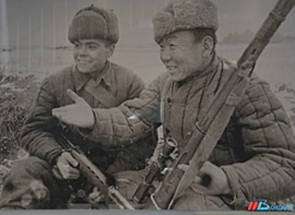 29 января 1943 года в Сталинграде войска Донского фронта продолжали истреблять разрозненные группы гитлеровцев