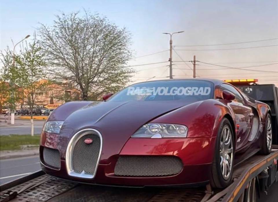 Волгоградцы засняли на видео на улицах миллионный Bugatti Veyron