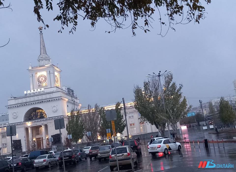 Волгоградскую область накроют грозы и сильный ветер в День Победы