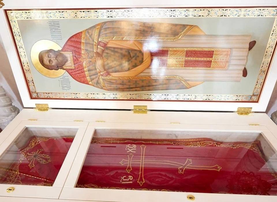 Волгоградцев приглашают на службы к мощам святого Николая Попова