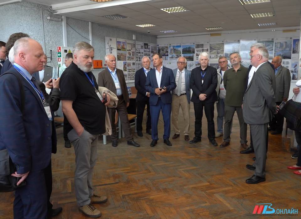 В Волгограде открылся первый межрегиональный архитектурно-градостроительный форум «Нижняя Волга»