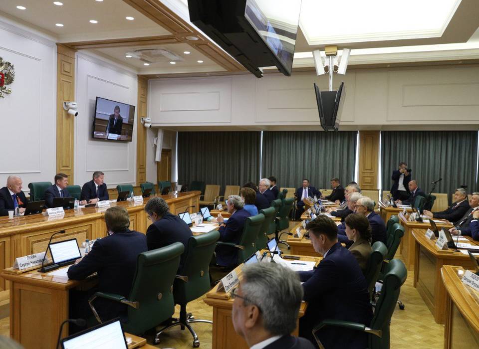 Дни Волгоградской области в Совете Федерации открылись обсуждением ЖКХ