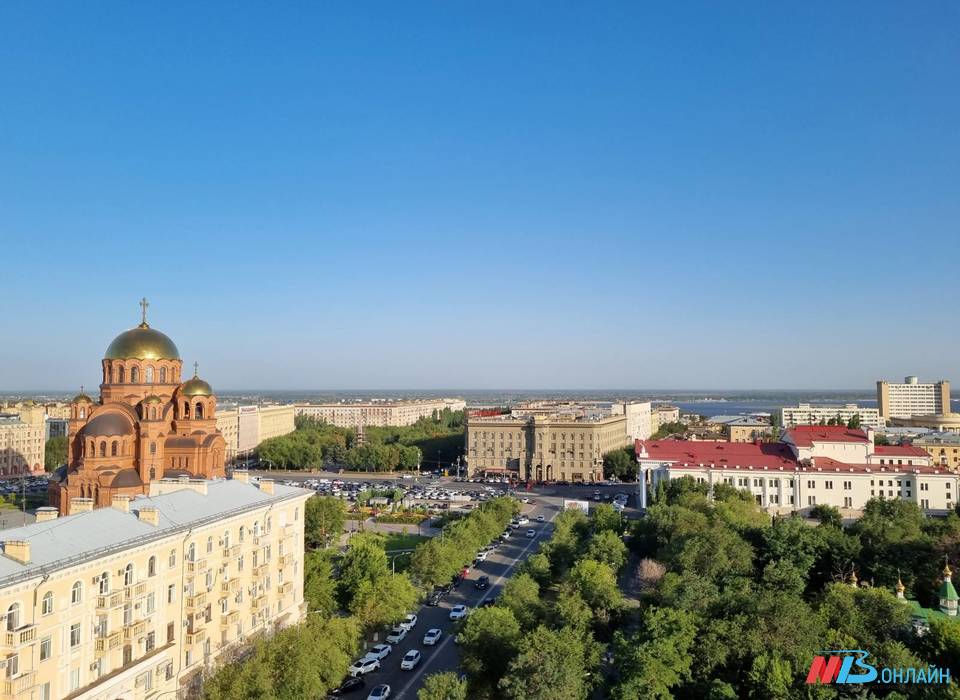 Тревожные сирены, разрушительный ураган и опасный пожар обсуждают волгоградцы