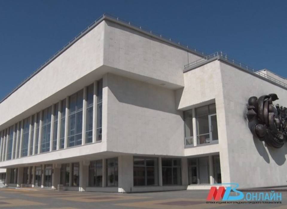 Фонтан у ГДЮЦа в Волгограде ждет капитальный ремонт