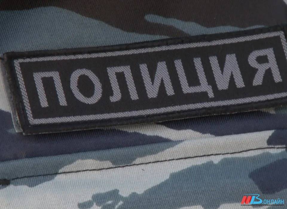 В Волгограде вандалы разбили трамвайную остановку в центре города