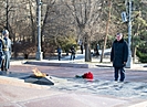 В День Неизвестного Солдата Бочаров возложил цветы к Вечному огню в Волгограде