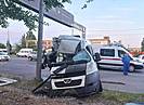 Пассажир микроавтобуса скончался в результате крупного ДТП в Волгограде