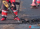 На двух улицах Тракторозаводского района Волгограда ремонтируют дороги