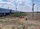Водитель КамАЗа, столкнувшегося с поездом под Волгоградом, проехал на красный